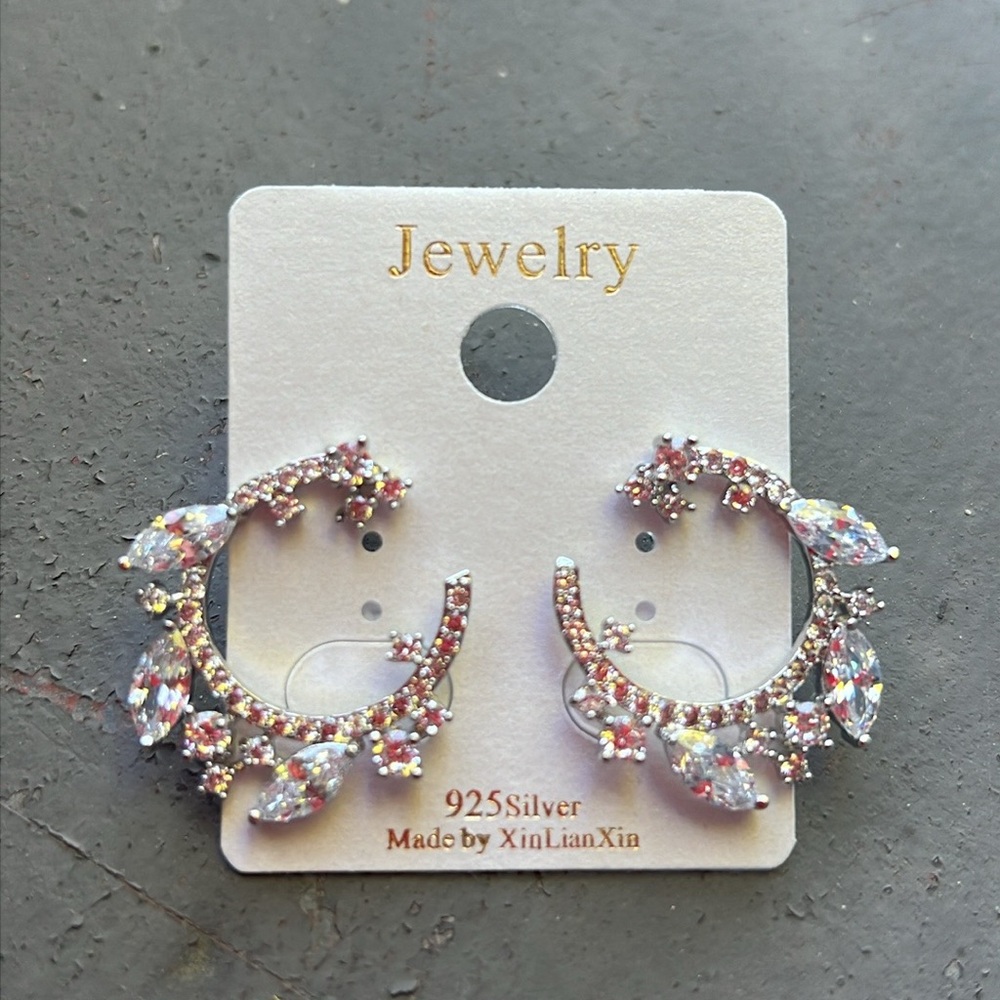 Brand New sterling silver rhinestones wedding earring